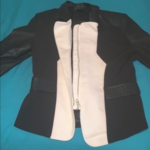 Zippin up leather blazer